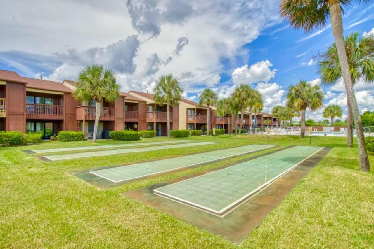 Experience Starlit Nights From Beach Happy'S Balcony Overlooking The Community Pool At Beachwalk Villa Panama City Beach Exterior photo